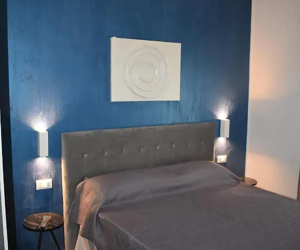 בית הארחה Gallery House 59 4*