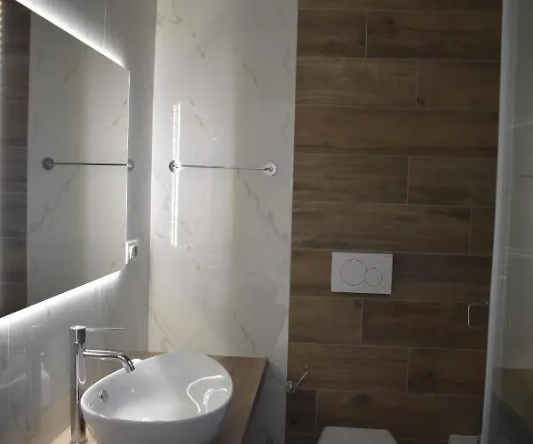 בית הארחה Gallery House 59 4*