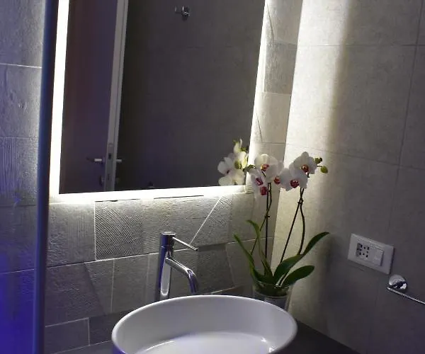 Gallery House 59 בית הארחה 4*